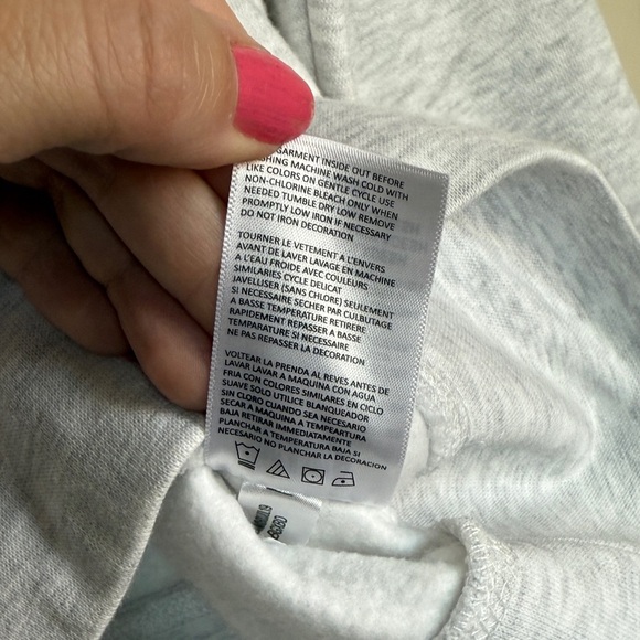 Champion Golden Knights NHL Women’s Crewneck Graphic Sweatshirt Medium Gray - Picture 4 of 9